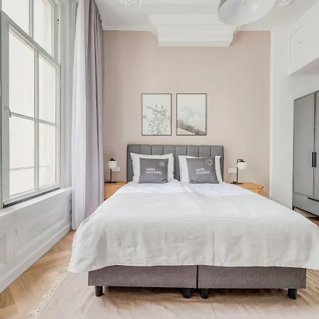 Staysome Hemonystraat 아파트호텔 3*