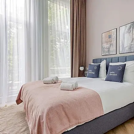 Staysome Hemonystraat 3* Amsterdam