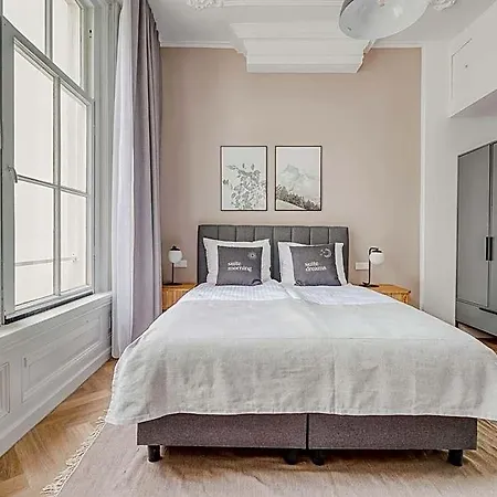 Staysome Hemonystraat 3* Amsterdam