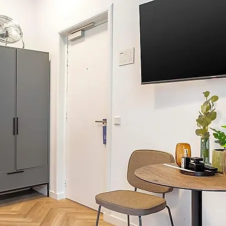 Staysome Hemonystraat 3* Amsterdam