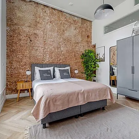 Staysome Hemonystraat 3* Amsterdam