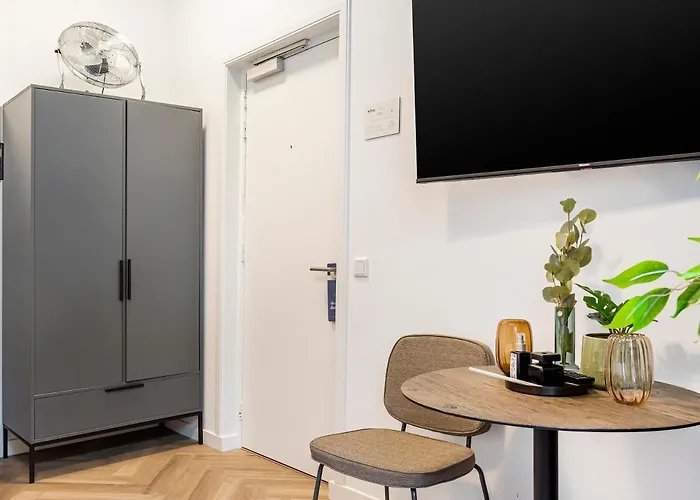 Staysome Hemonystraat Apart Otel 3*