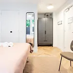 Staysome Hemonystraat Aparthotel